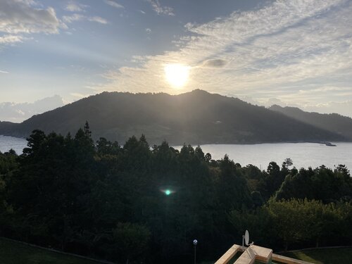 16金華山と朝日（部屋の窓から）.jpg
