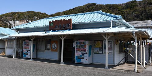 JR浜金谷駅のたたずまい.jpgのサムネイル画像