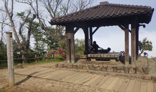 日の出山山頂.jpg