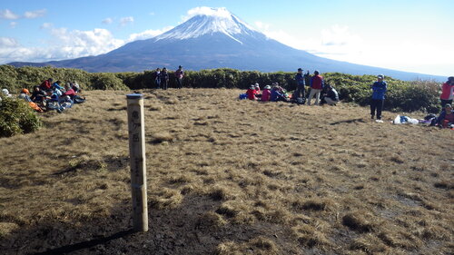 晴れの竜ヶ岳山頂(2017年11月撮影).jpg